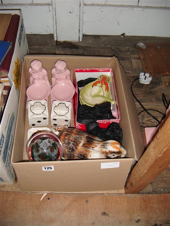 Pr 1950s figures, lamp, Carltonware etc.
